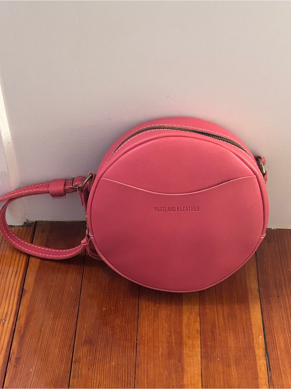 Portland Leather Goods Large 9” Circle Crossbody Tulip